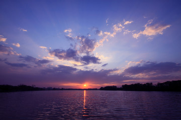 姐妹聚会发朋友圈说说